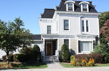 Exterior shot of Sweets Funeral Home