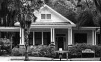 Exterior shot of Hiers-Baxley Funeral Services-Chiefland